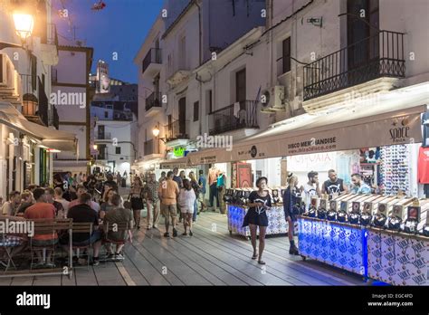 ibiza spain boutiques.